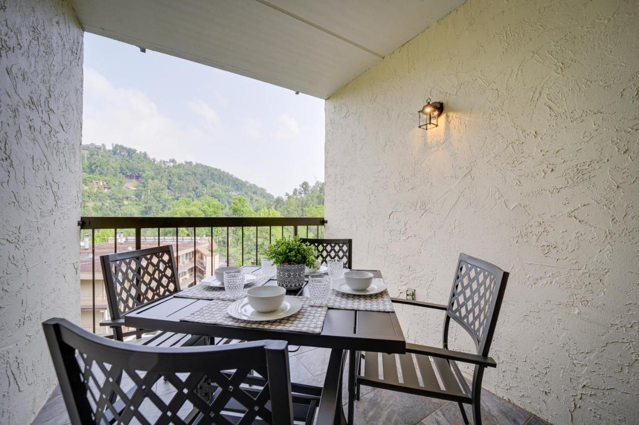 Stylish Gatlinburg Condo With Pool Walk Downtown! Ngoại thất bức ảnh