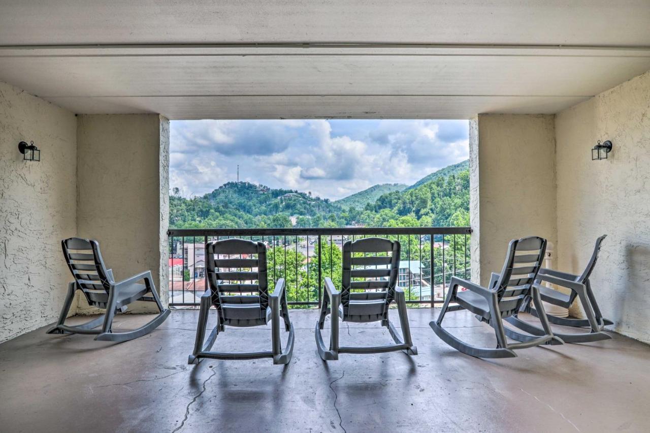 Stylish Gatlinburg Condo With Pool Walk Downtown! Ngoại thất bức ảnh
