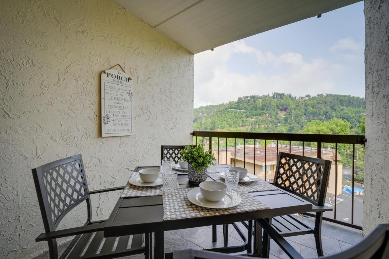 Stylish Gatlinburg Condo With Pool Walk Downtown! Ngoại thất bức ảnh